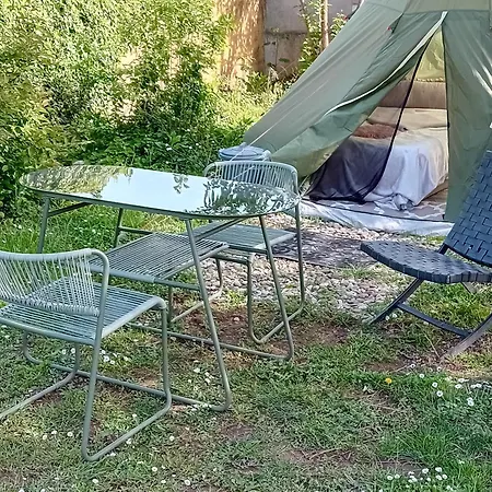 Boutique Camp, Pitches For Your Own Tent With Barhroom And Outdoor Kitchen Campeggio *